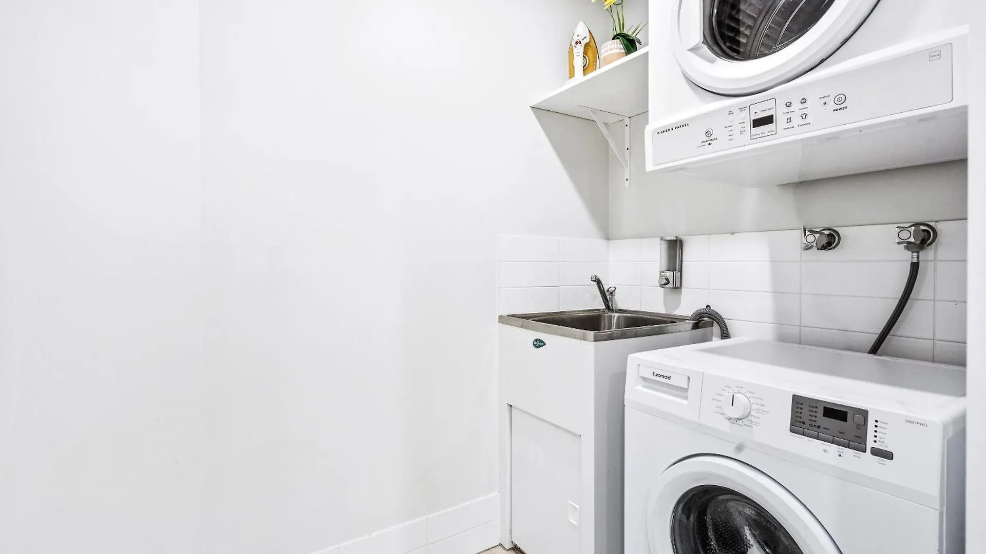 Apartment Wings Resort Surfers Paradise Gold Coast