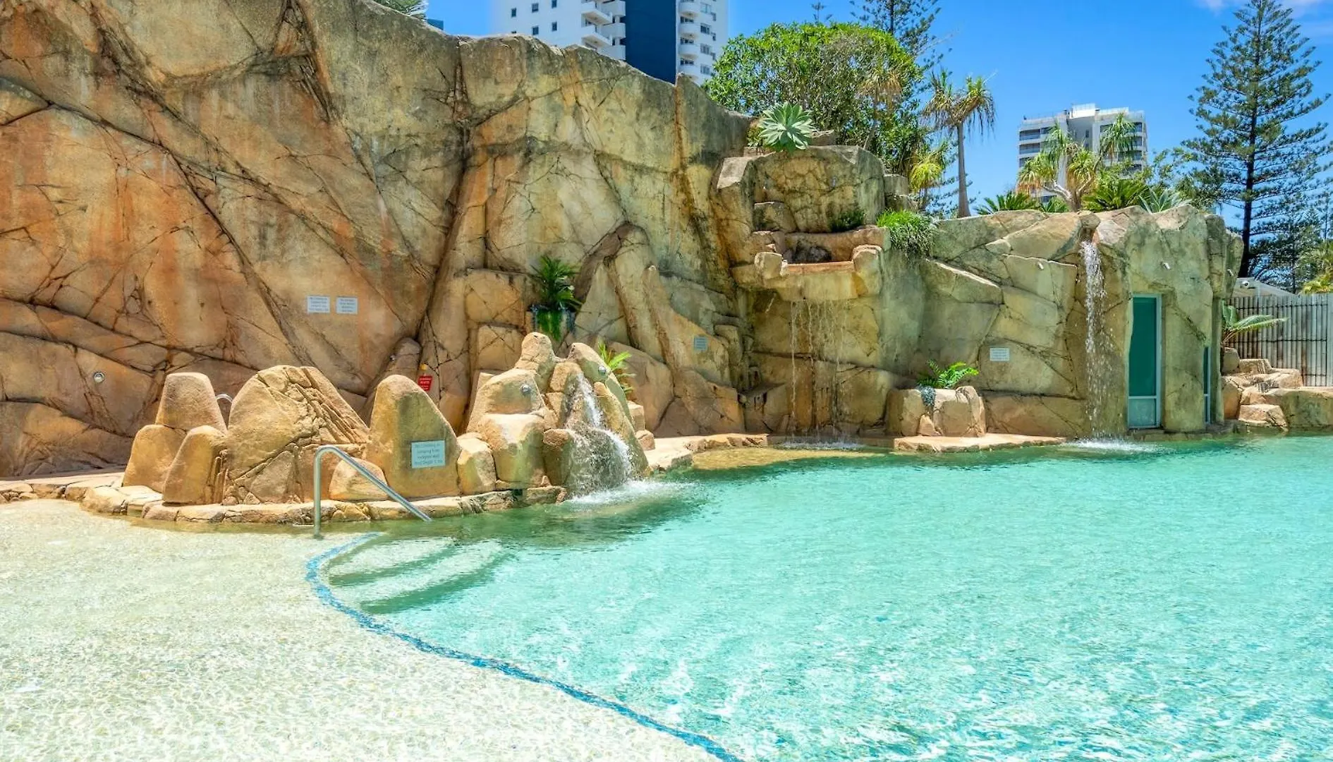 Wings Resort Surfers Paradise Gold Coast